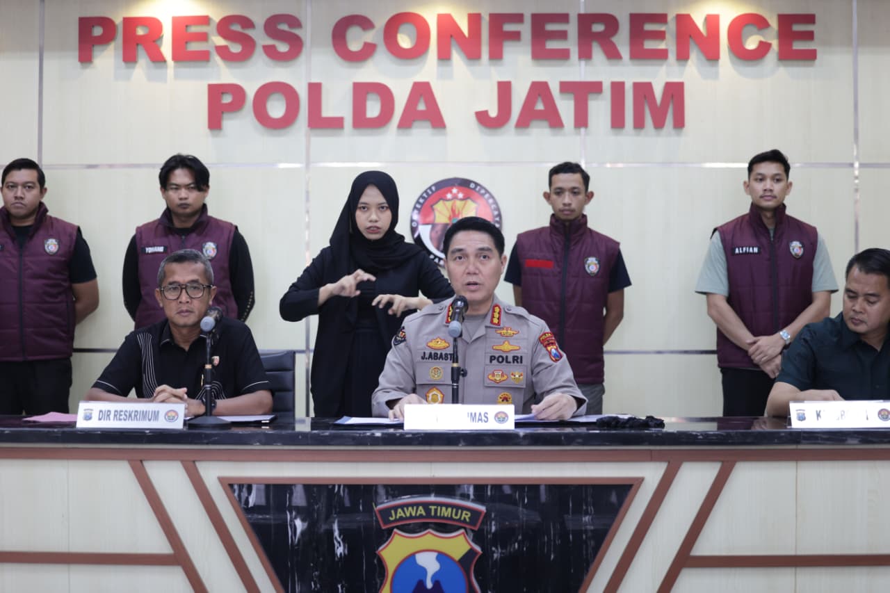 Kabid Humas Polda Jatim,Kombes Pol Jules Abraham Abast