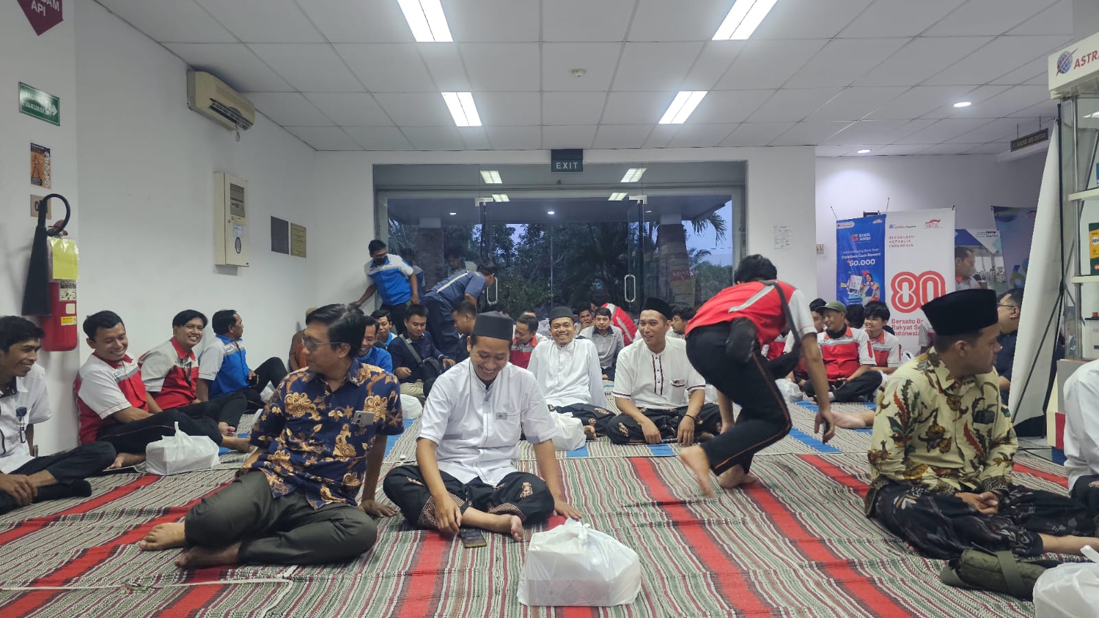 Buka Bersama Astra Otoparts: Kunci Sukses Tim Dimulai dari Hubungan yang Sehat.