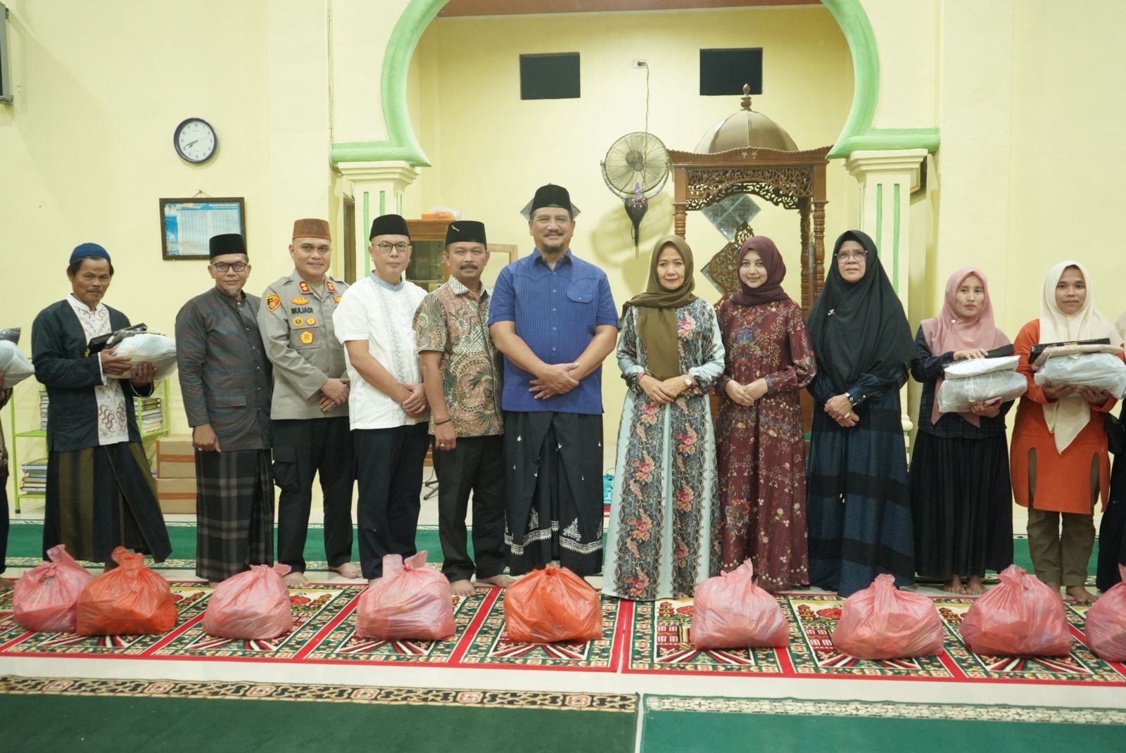 Bupati Aceh Tamiang, Irjen Pol. (Purn) Drs. Armia Pahmi MH