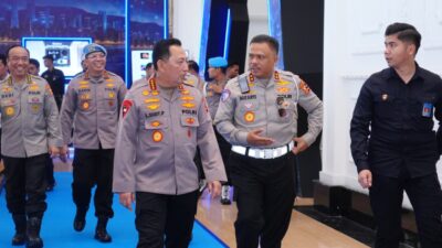 Kapolri Jenderal Listyo Sigit Prabowo bersama Kakorlantas Polri, Irjen Agus Suryo, S.H., M.Hum.