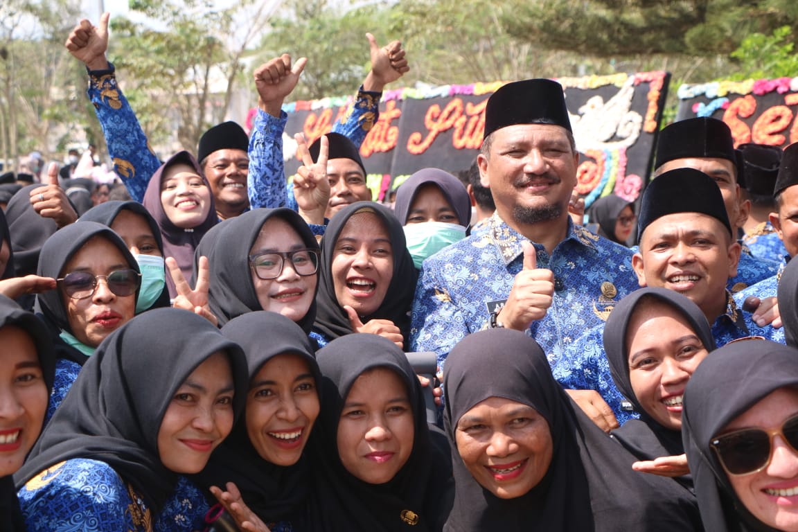 Bupati Aceh Tamiang Irjen Pol. (Purn) Drs. Armia Pahmi MH