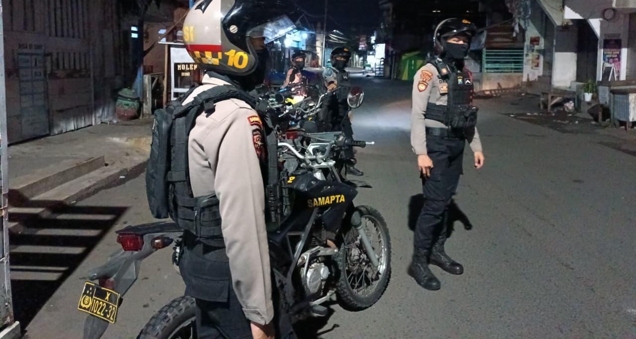 Satsamapta Polres Pelabuhan Tanjung Perak melaksanakan Patroli Perintis Presisi Harkamtibmas