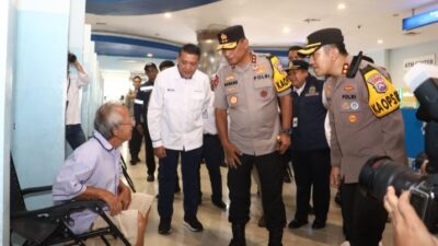 Kapolda Jawa Timur Irjen Pol Nanang Avianto didampingi para pejabat utama Polda Jatim melakukan pengecekan langsung sejumlah pos Operasi Ketupat Semeru 2026