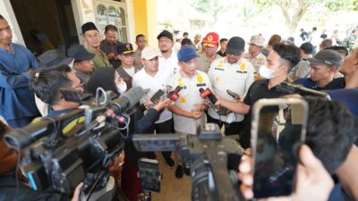 Aceh Tamiang, Irjen Pol. (Purn) Drs. Armia Pahmi MH bersama Wabup Ismail SE.I mendampingi Wakil Gubernur Aceh Fadlullah
