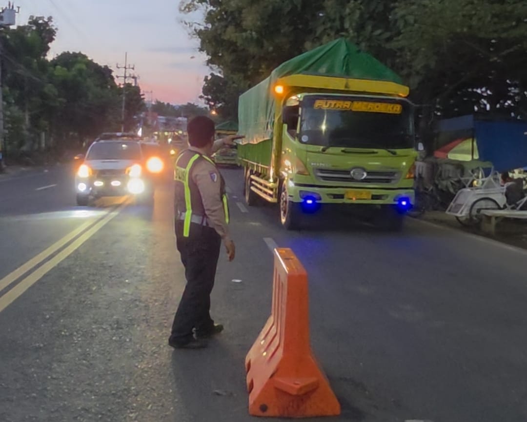 Polresta Banyuwangi itu memberikan kenyamanan bagi para pengemudi maupun warga lokal yang melintas.