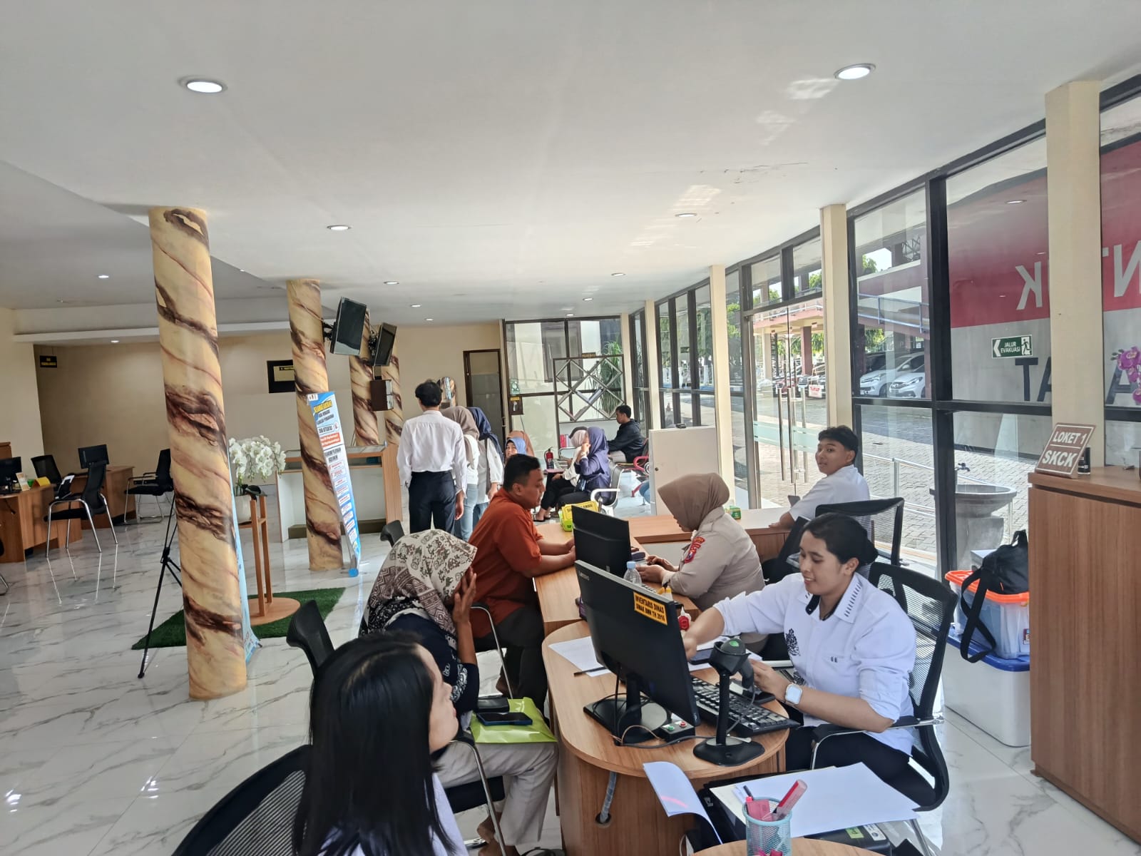 Polres Blitar Polda Jatim terus melakukan inovasi melalui penyediaan Mal Pelayanan Publik (MPP) yang berlokasi di ruang pelayanan Mal Prabu Hayam Wuruk.