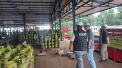 Polres Bondowoso Polda Jawa Timur dalam menjaga hak masyarakat kembali ditunjukkan melalui pengawasan langsung distribusi LPG bersubsidi.