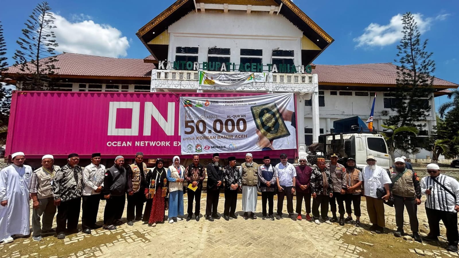 . Sekretaris Daerah Drs. Syuibun Anwar menerima kunjungan lembaga Markaz Bersama Assunnah (MBA)