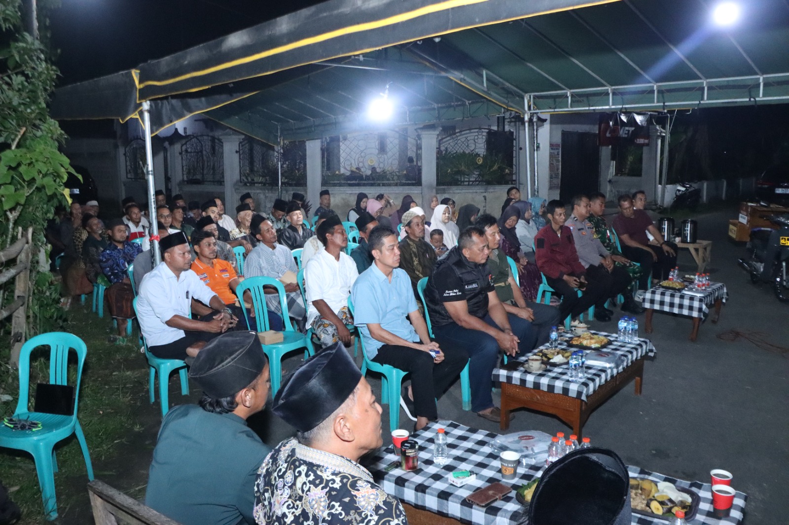 Polres Blitar Kota Polda Jatim menggelar kegiatan bertajuk 'Curhat Kamtibmas'.