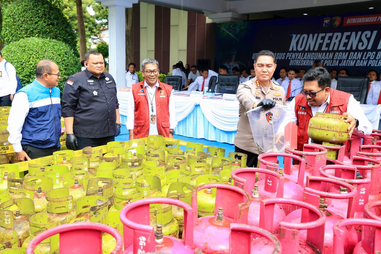 Kabid Humas Polda Jatim, Kombes Pol Jules Abraham Abast