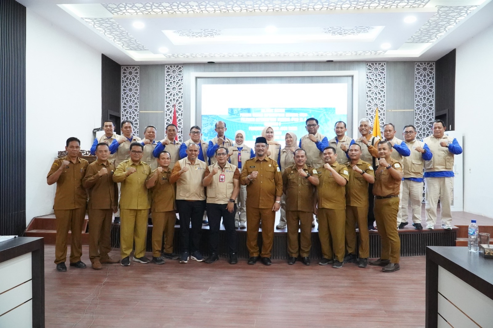 Bupati Aceh Tamiang Irjen Pol. (Purn) Drs. Armia Pahmi MH