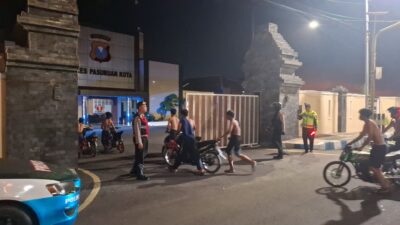 Polres Pasuruan Kota Polda Jawa Timur menggelar Patroli Pleton Siaga