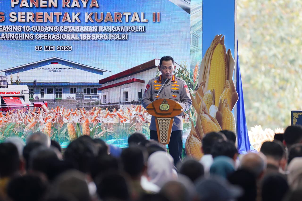 Kapolri Jenderal Listyo Sigit Prabowo menyerap dan menyampaikan langsung aspirasi dari para petani kepada Presiden Prabowo Subianto.