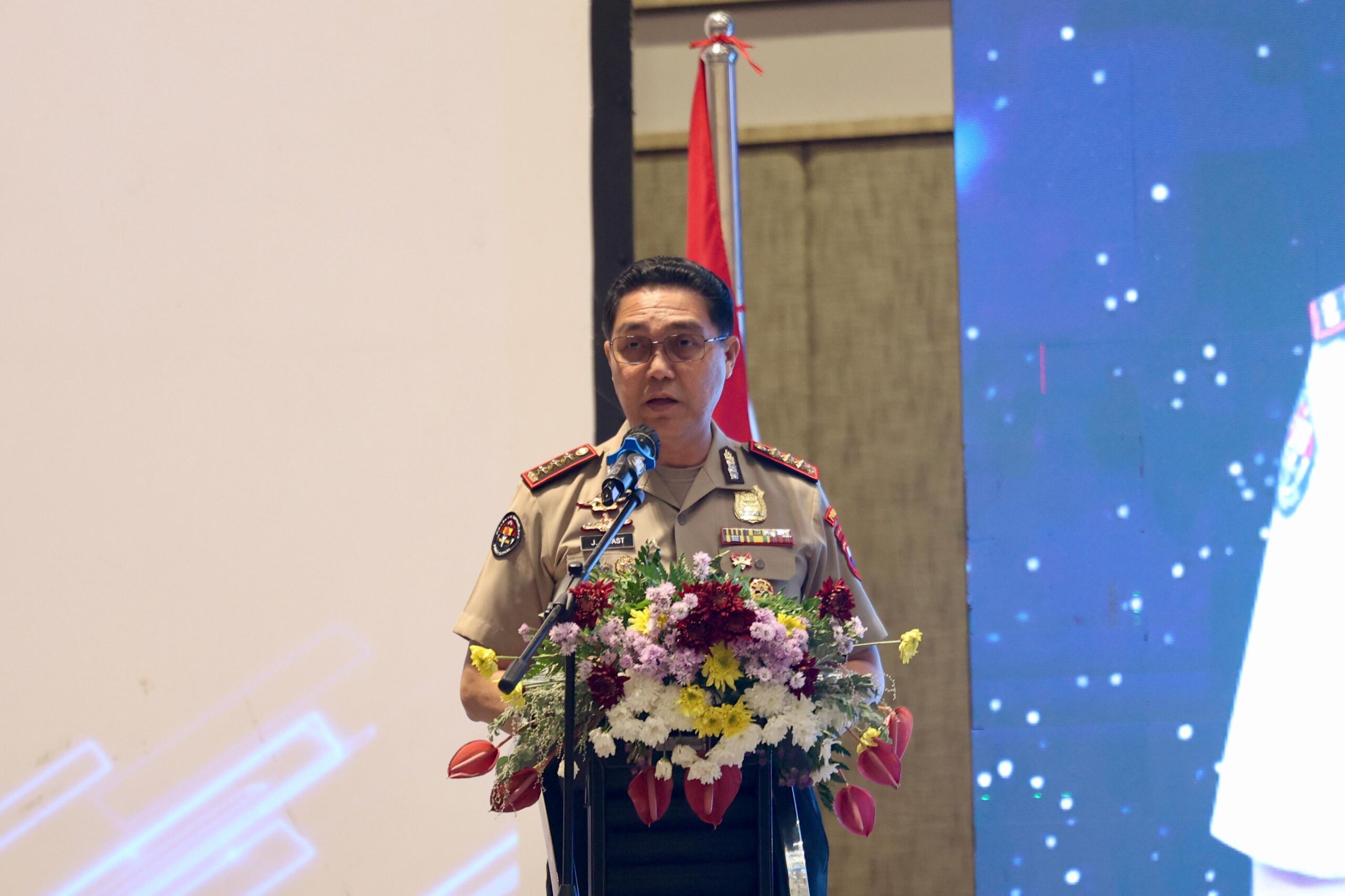 Kepala Bidang Humas (Kabid Humas) Polda Jatim, Kombes Pol Jules Abraham Abast