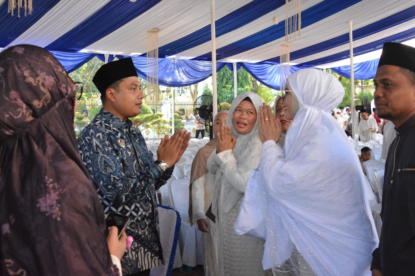 Walikota Langsa, Jeffry Sentana S. Putra SE menggelar open house yang terbuka bagi seluruh lapisan masyarakat