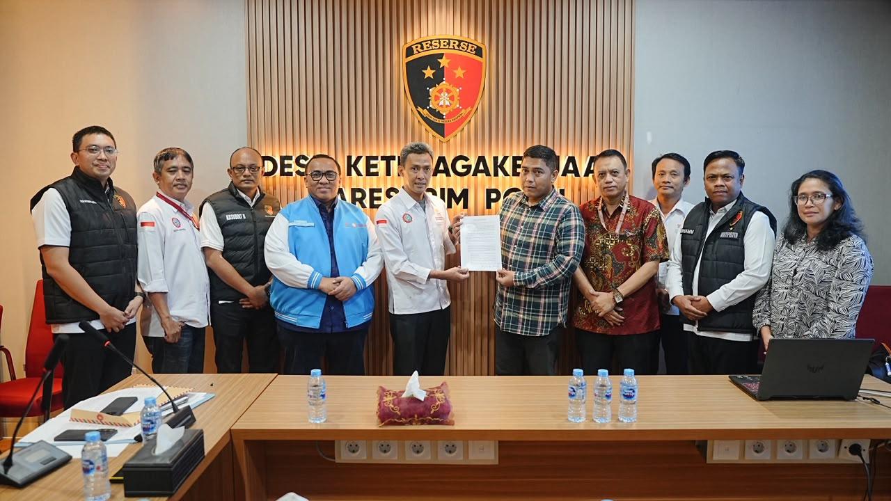 Desk Ketenagakerjaan Polri berhasil melaksanakan mediasi penyelesaian sengketa ketenagakerjaan manajemen PT Kerta Gaya Pusaka dan 131 pekerja.