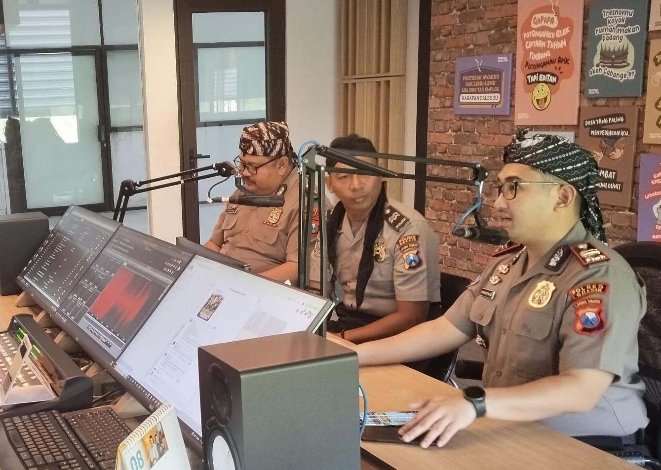 Sura Agung, Polres Gresik Polda Jatim terus mengintensifkan upaya menjaga situasi keamanan dan ketertiban masyarakat (kamtibmas)