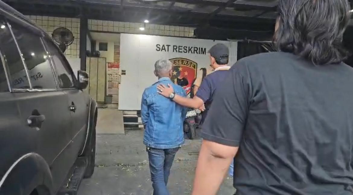 Unit Reaksi Cepat (URC) Satreskrim Polres Pelabuhan Tanjung Perak amankan Pelaku Maling tiang rambu-rambu di kawasan Jalan Ikan Kerapu