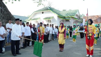 Bupati Aceh Tamiang, Irjen Pol. (Purn) Drs. Armia Pahmi MH secara resmi membuka dan melepas Pawai Ta'aruf dalam rangka menyambut Tahun Baru Islam 1 Muharram 1448 Hijriah