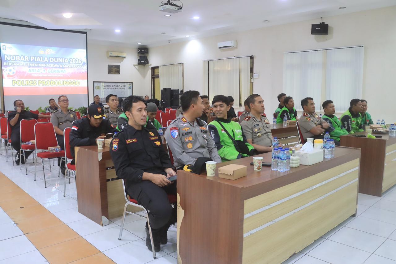 Polres Probolinggo giat nobar pertandingan Piala Dunia 2026 di Ruang Rupatama Parama Satwika