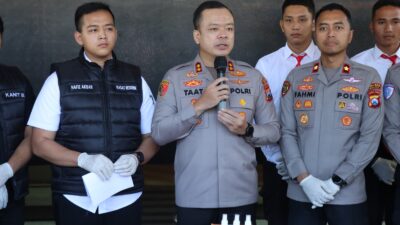 Polres Malang Amankan Dua Pemuda Bawa Sajam Saat Penyekatan Malam 1 Suro