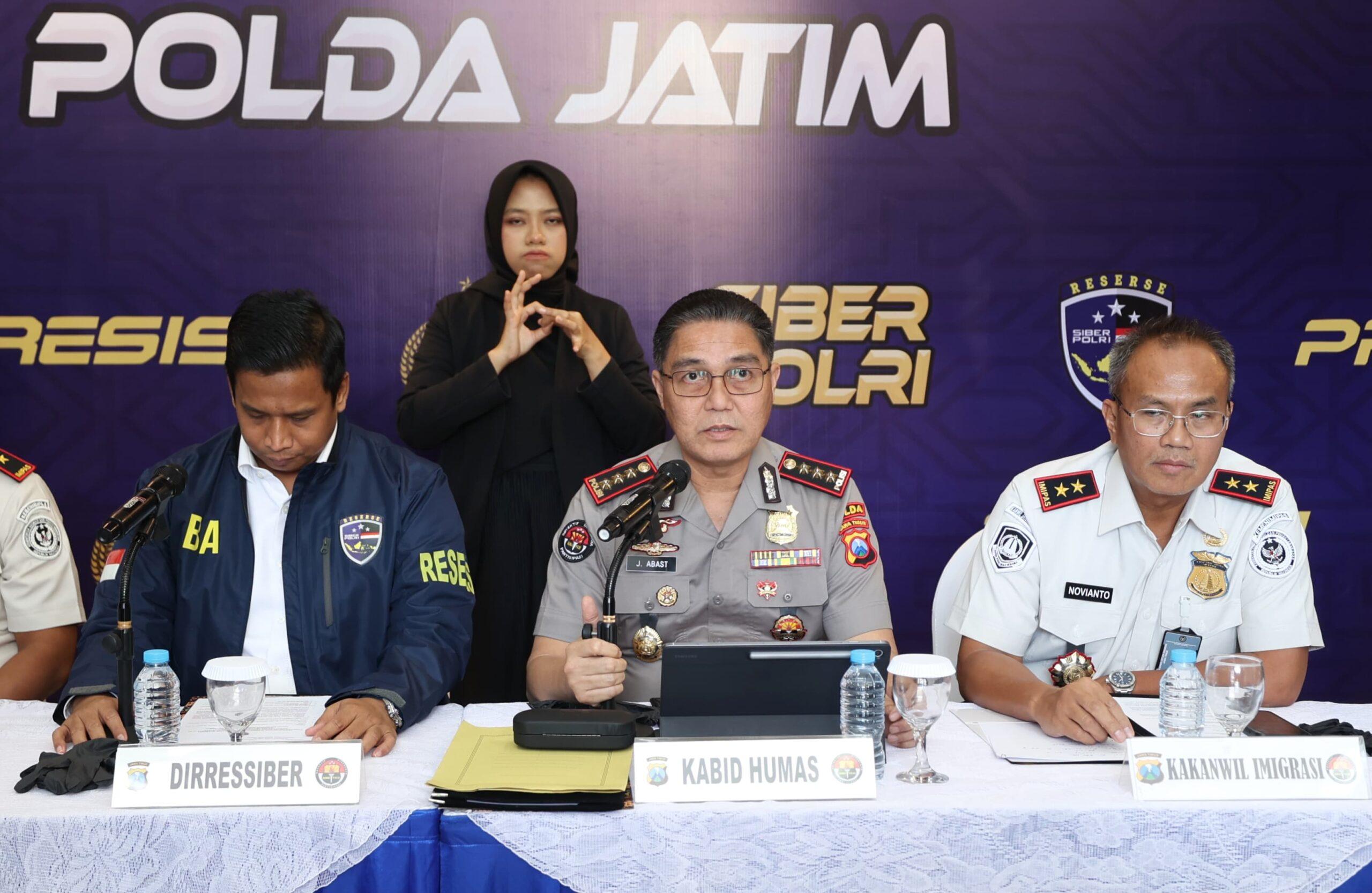 Kabid Humas Polda Jatim Kombes Pol Jules Abraham Abast
