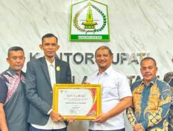 Pemkab Aceh Tamiang Raih Penghargaan Keterbukaan Informasi Publik 2025