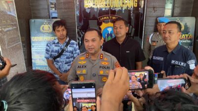 Polres Lumajang Amankan Dua Tersangka Perampokan Toko Kelontong Senduro