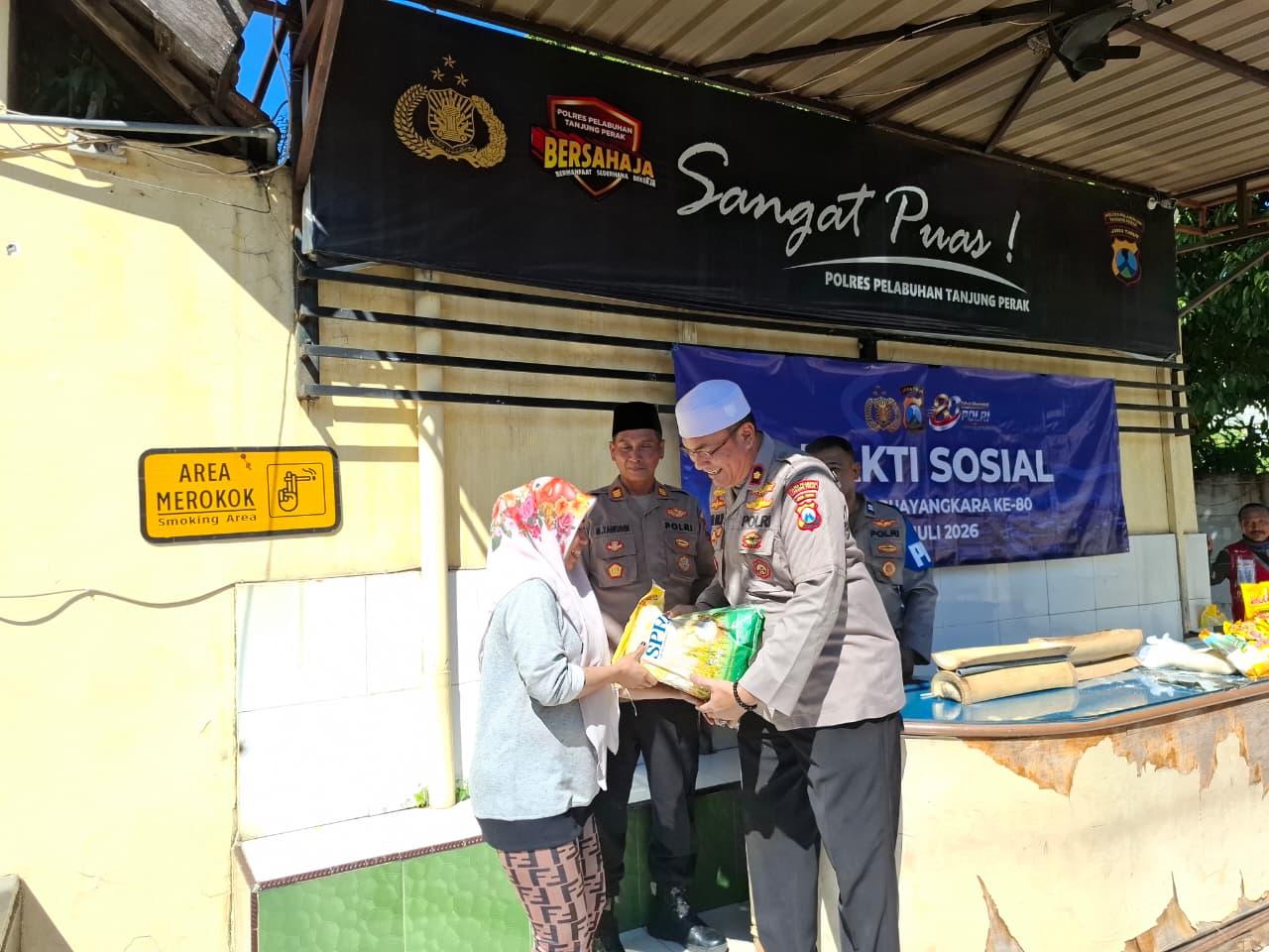 Polsek Cantikan menggelar kegiatan bakti sosial (baksos) dalam rangka memperingati Hari Bhayangkara ke-80