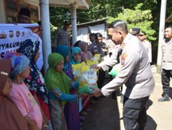 Polres Bondowoso Salurkan Bantuan Beras untuk Warga Curahpoh di Hari Bhayangkara – ke 80