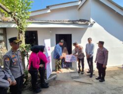 Hari Bhayangkara ke – 80 Polres Ngawi Bedah Dua Rumah Jadi Layak Huni, Hadirkan Senyum dan Harapan Warga