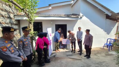 Hari Bhayangkara ke – 80 Polres Ngawi Bedah Dua Rumah Jadi Layak Huni, Hadirkan Senyum dan Harapan Warga