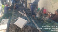 Pembangunan Saluran U-ditc Jalan Kedurus Pasar Lama Paket G Pokmas GSI Kamitra Kelurahan Kedurus Diduga Melewati Batas Waktu Tanggal Pelaksanaan