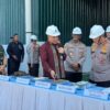 Kapolri Tinjau Pabrik Pupuk Batu Bara di Kampar, Lepas Distribusi 80 Ton Pupuk untuk Kelompok Tani Riau
