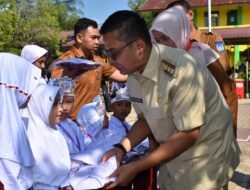 Pemko Langsa Salurkan 20.963 Seragam Sekolah Gratis, Komitmen Majukan Pendidikan