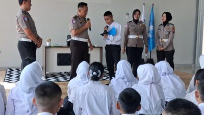 Polres Mojokerto Edukasi Pelajar Tanamkan Budaya Tertib Lalu Lintas dan Cegah Perundungan