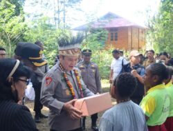 Astamaops Kapolri Berbagi Semangat Belajar Bersama Anak-Anak Papua di Pusat Olah Seni Wesaput