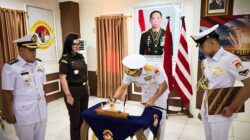 Perkuat Penegakan Hukum Maritim, Komandan Kodaeral XI Pimpin Penyumpahan 84 Perwira Penyidik di Laut