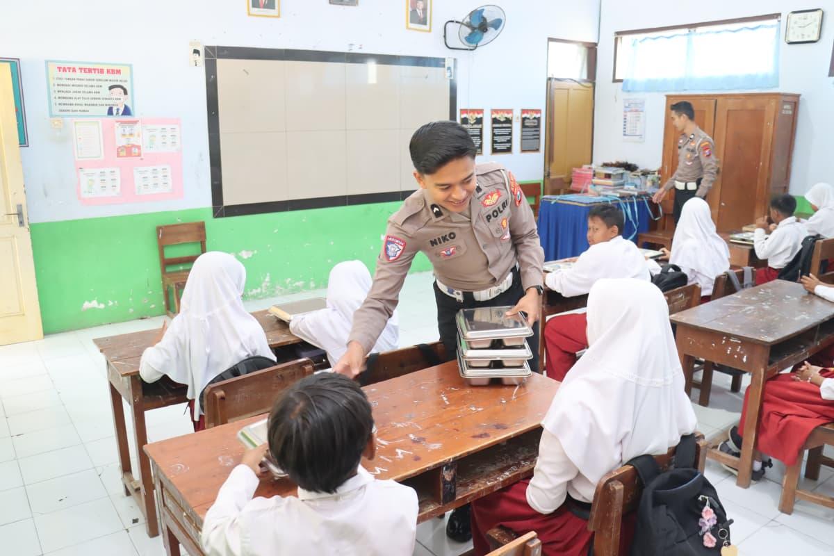SPPG Polres Magetan kembali beroperasi dan menyalurkan program Makan Bergizi Gratis (MBG) kepada ribuan pelajar