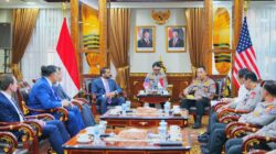 Kapolri Terima Audiensi Direktur FBI, Perkuat Kerja Sama Penanggulangan Kejahatan Transnasional