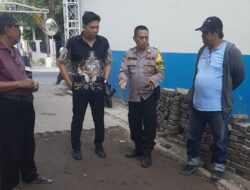 Bentuk Kepedulian Lingkungan, Bhabinkamtibmas Polsek Karangpilang Kunjungi Wilayah Pembangunan Saluran Air di Jalan Kedurus II 