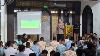 Polres Pelabuhan Tanjung Perak Berikan Edukasi Cegah Perundungan dan Bijak Bermedia Sosial kepada Pelajar MPLS