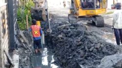 Pembangunan Saluran U-Ditch Jalan Ikan Buntek Berpotensi Memicu Kecelakaan Kerja dan Polusi, Ketua Pokmas Perak Berdaya Diduga Cuci Tangan
