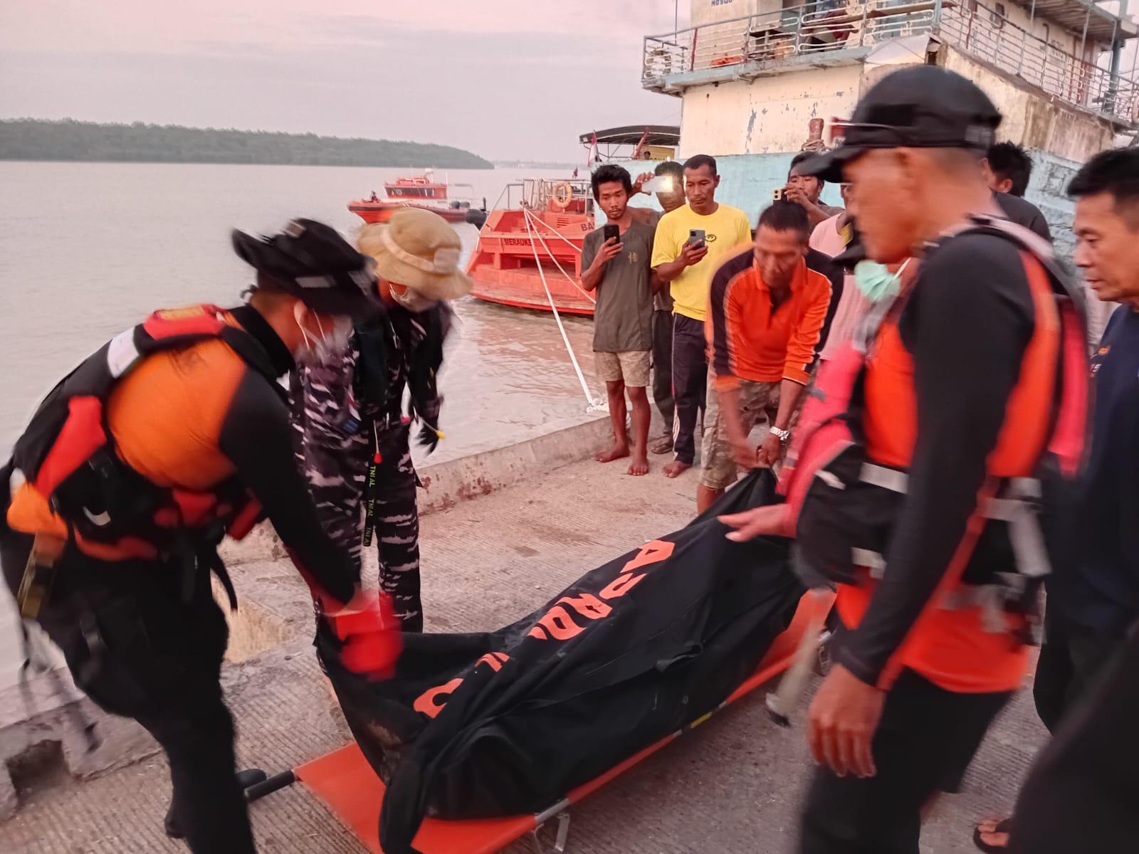 Tim SAR Gabungan akhirnya berhasil menemukan korban tenggelam, WS (27)