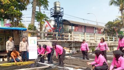 Polsek Krembangan Dorong Ketahanan Pangan Lewat Budidaya Ikan Lele