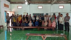 Polwan Polres Ngawi Gandeng Da’i Kamtibmas Edukasi Santri Cegah Perilaku Kekerasan