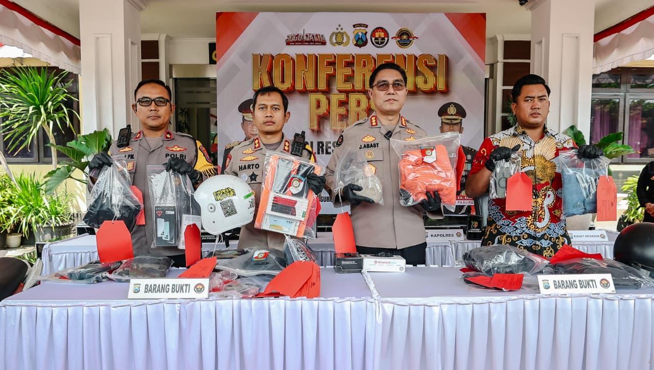 Kabid Humas Polda Jatim Kombes Pol Jules Abraham Abast