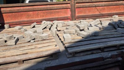 Proyek Publik Surabaya Terancam Mangkrak Akibat Pabrikan Paving Kehabisan Stok