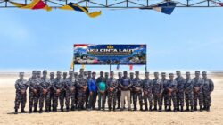 Semarak HUT ke-81 TNI AL, Kodaeral XI Gelar Aksi Bersih Pantai, Bakti Sosial dan Kesehatan hingga Salurkan Sembako Untuk Masyarakat Papua Selatan
