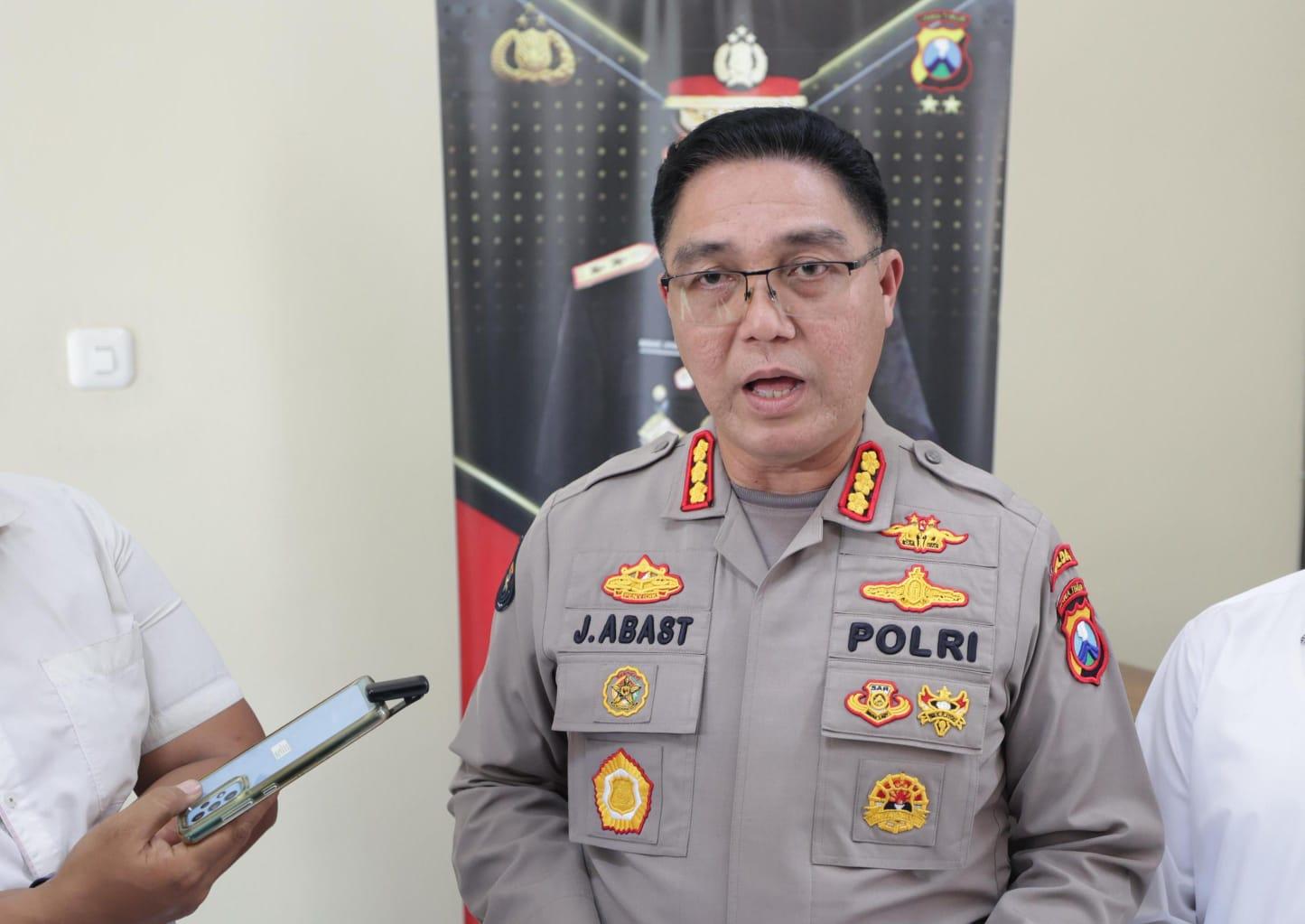 Kabid Humas Polda Jatim, Kombes Pol Jules Abraham Abast